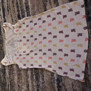 A cute pineapple shirt.